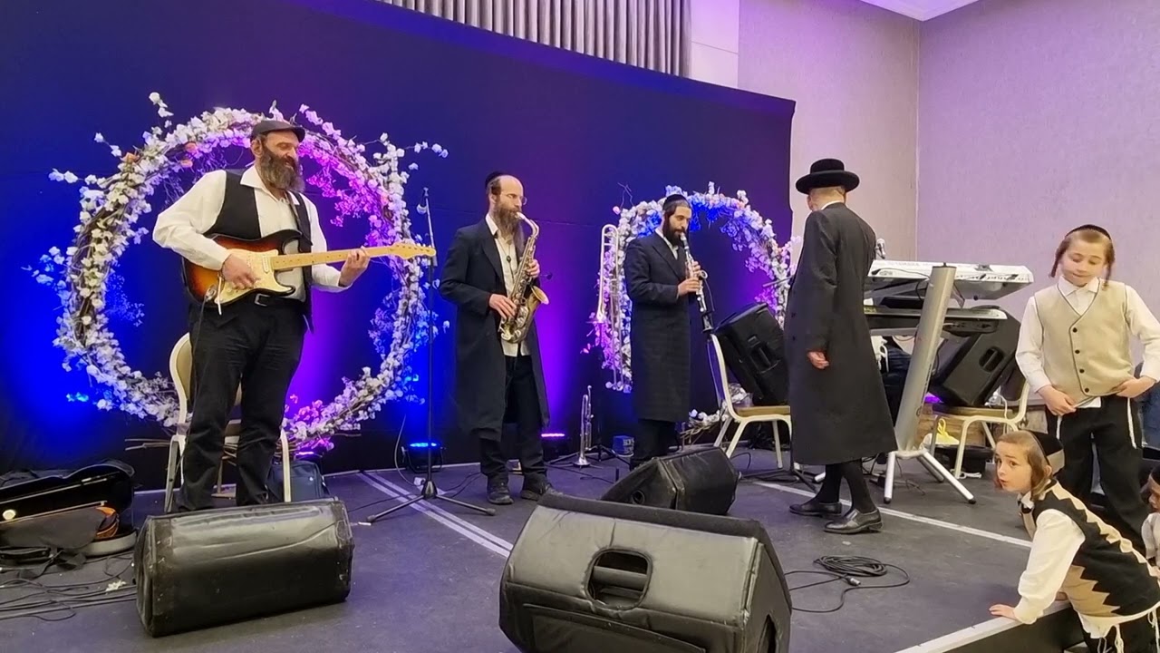 רגע של מוזיקה - מושי מנדלסון | נחמן צוקר | אברהם בלטי | נחמן הלביץ