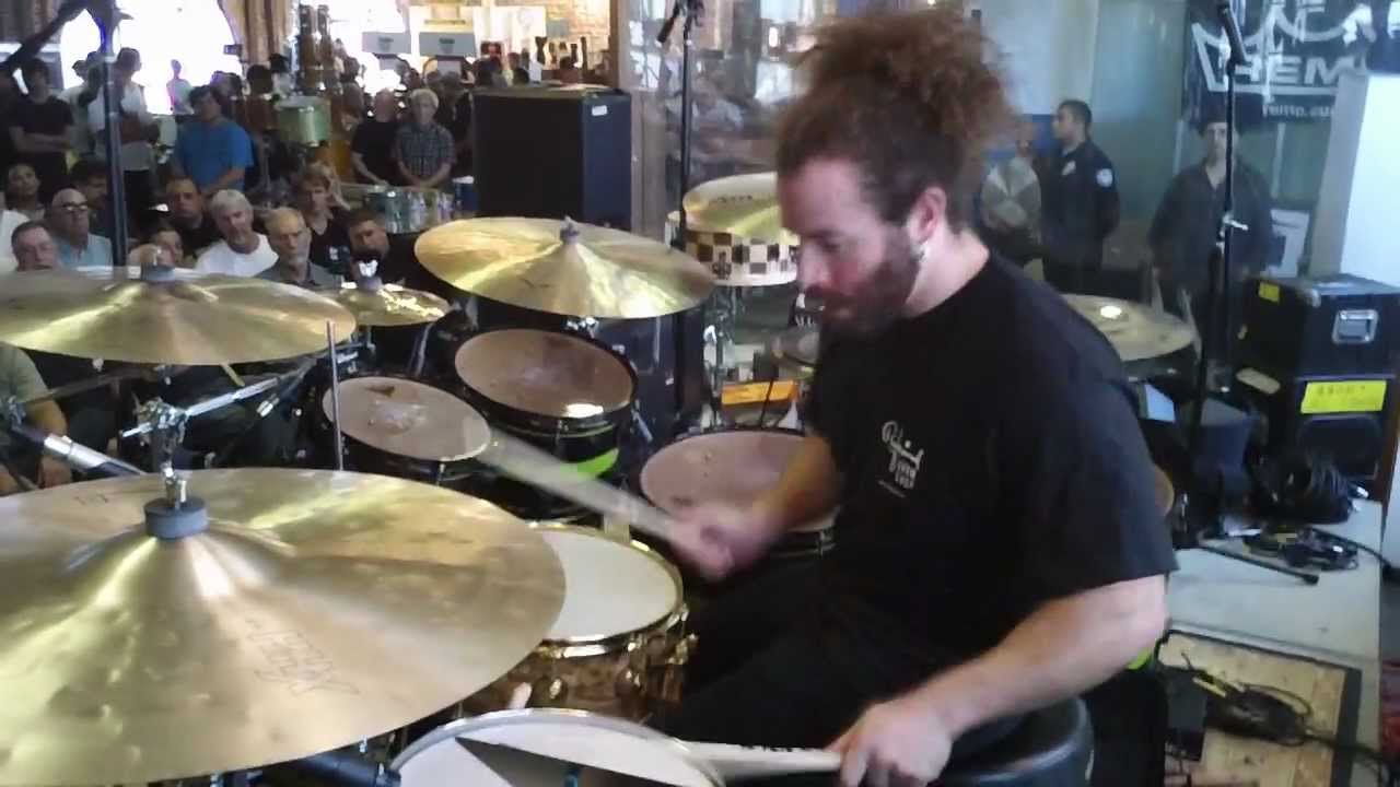 Dave Elitch Drum Solo@ 2011 Hollywood Drum Show