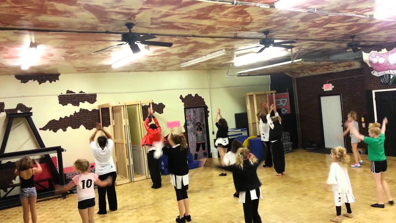 Michael Jackson Thriller Dance FX