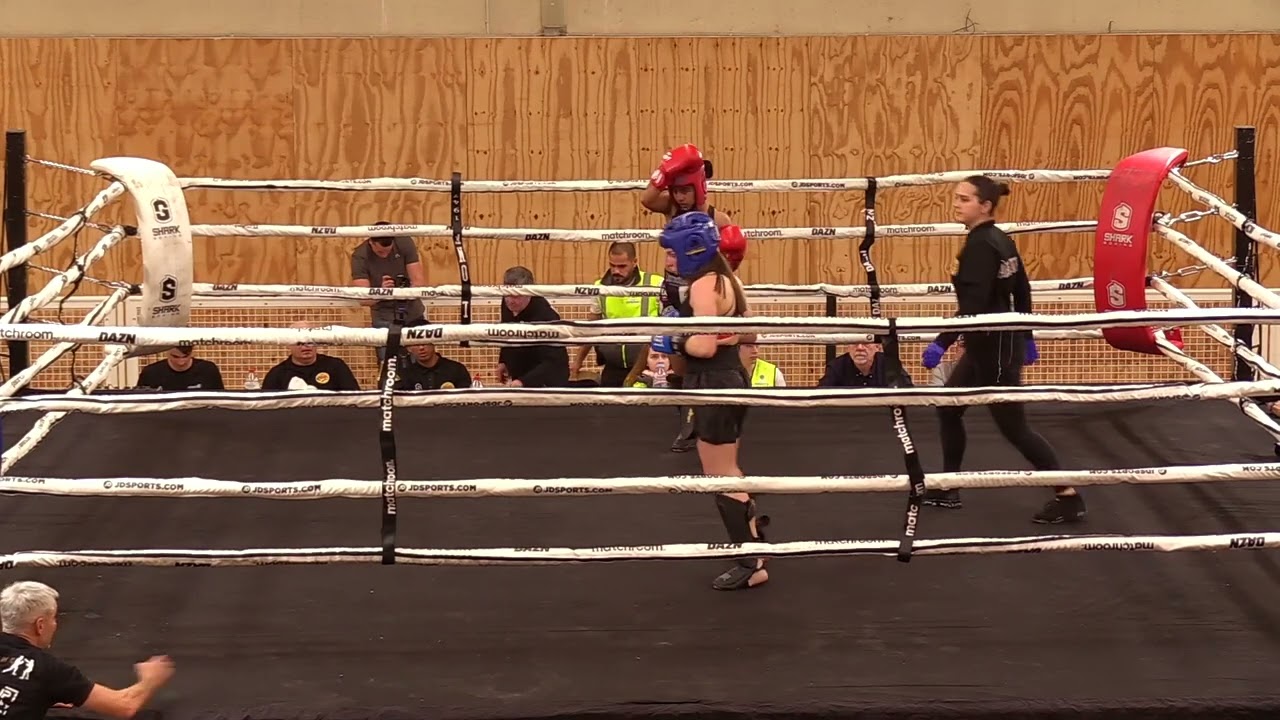 LAURA JAISMEEN VS NOA ESCABIA
