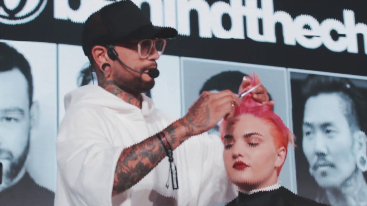 @fernthebarber at #thebtcshow co-lab stage presentation
