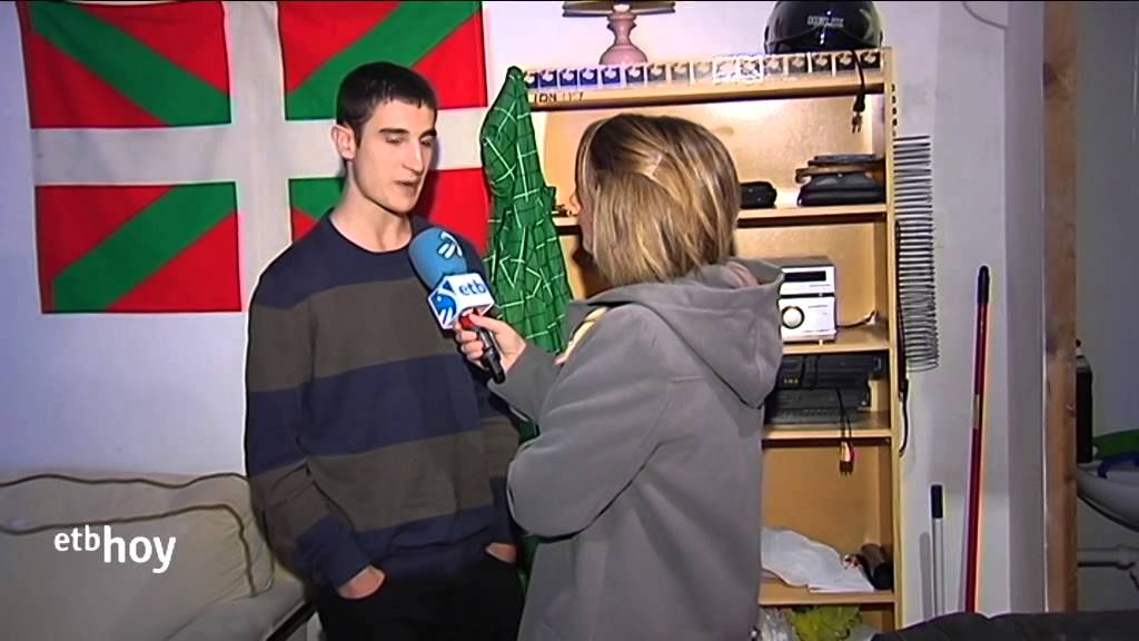 'ETB Hoy' visita dos locales de j&oacute;venes &iquest;Ti&eacute;nen problemas con vecinos?