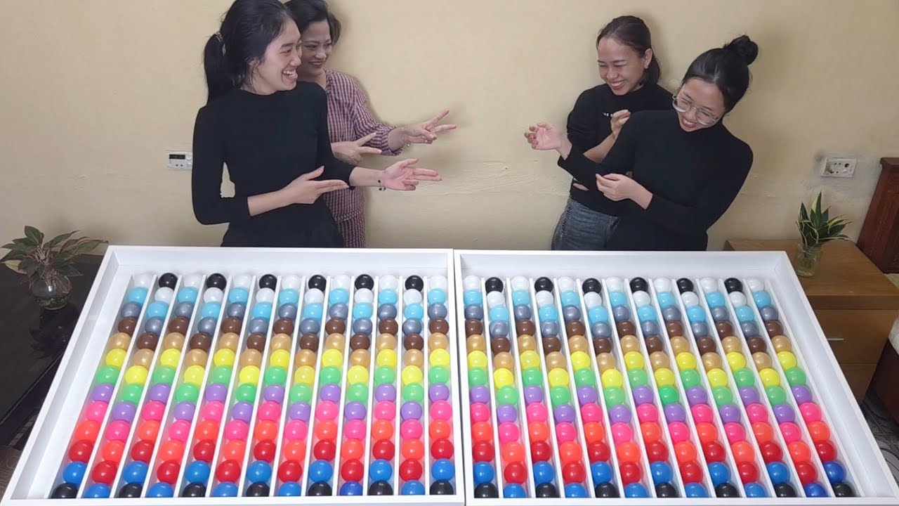 🎧 Relaxing Color Ball Sorting with Gentle ASMR | Calm but Competitive