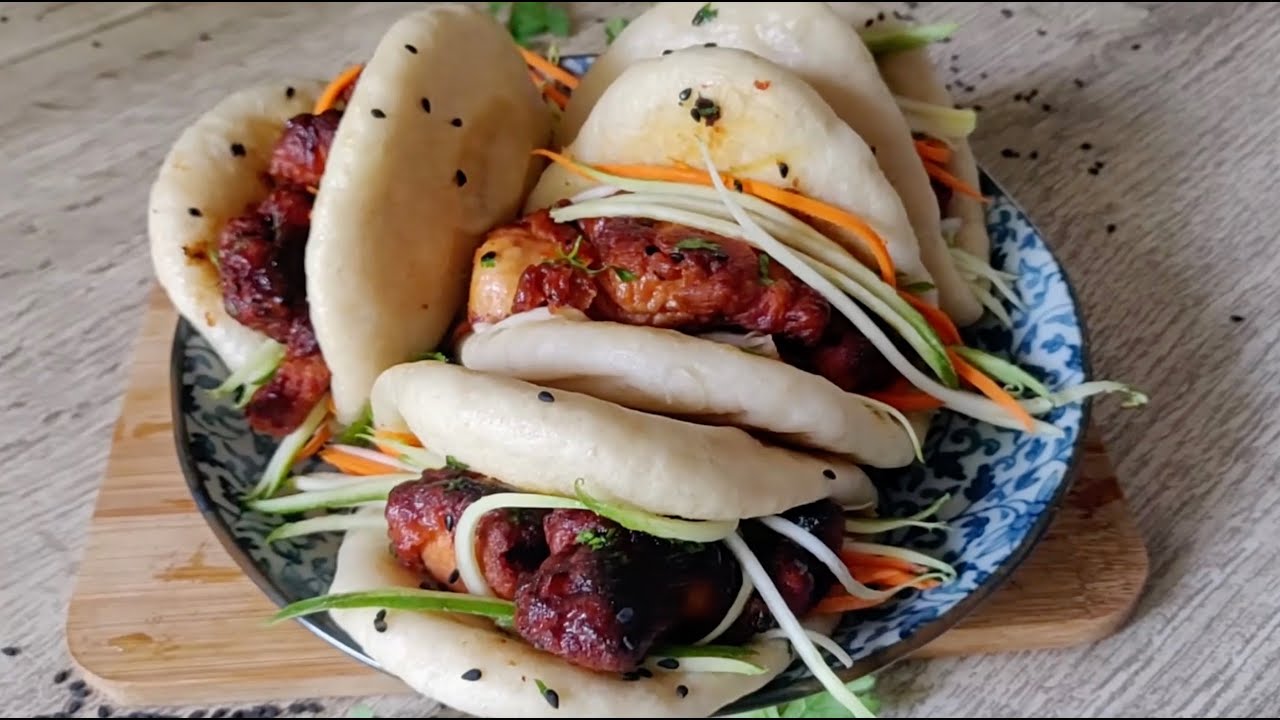 Steamed Bao buns with crispy chicken | How to make bao's | Cook 