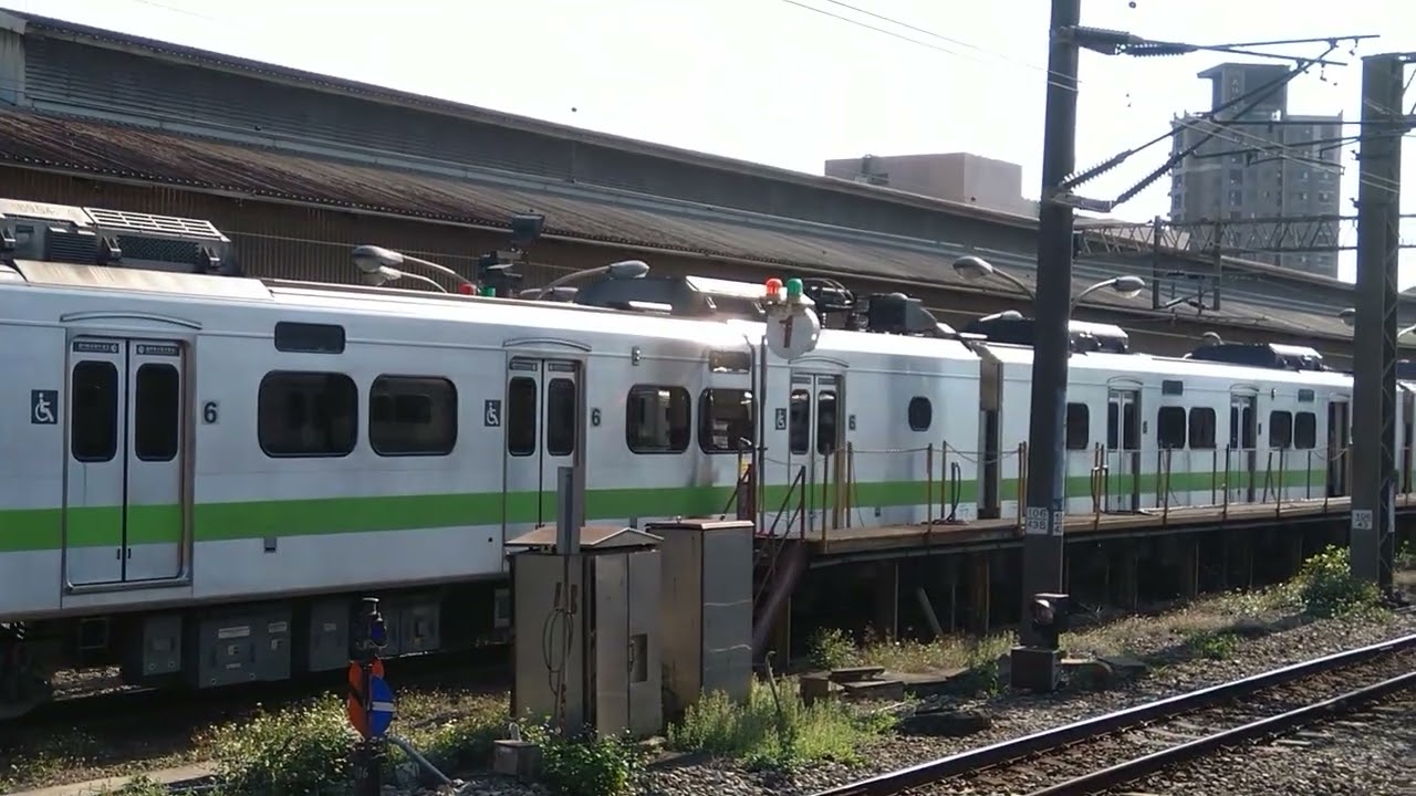 EMU950燒軸 10—4車從洗車線拖出