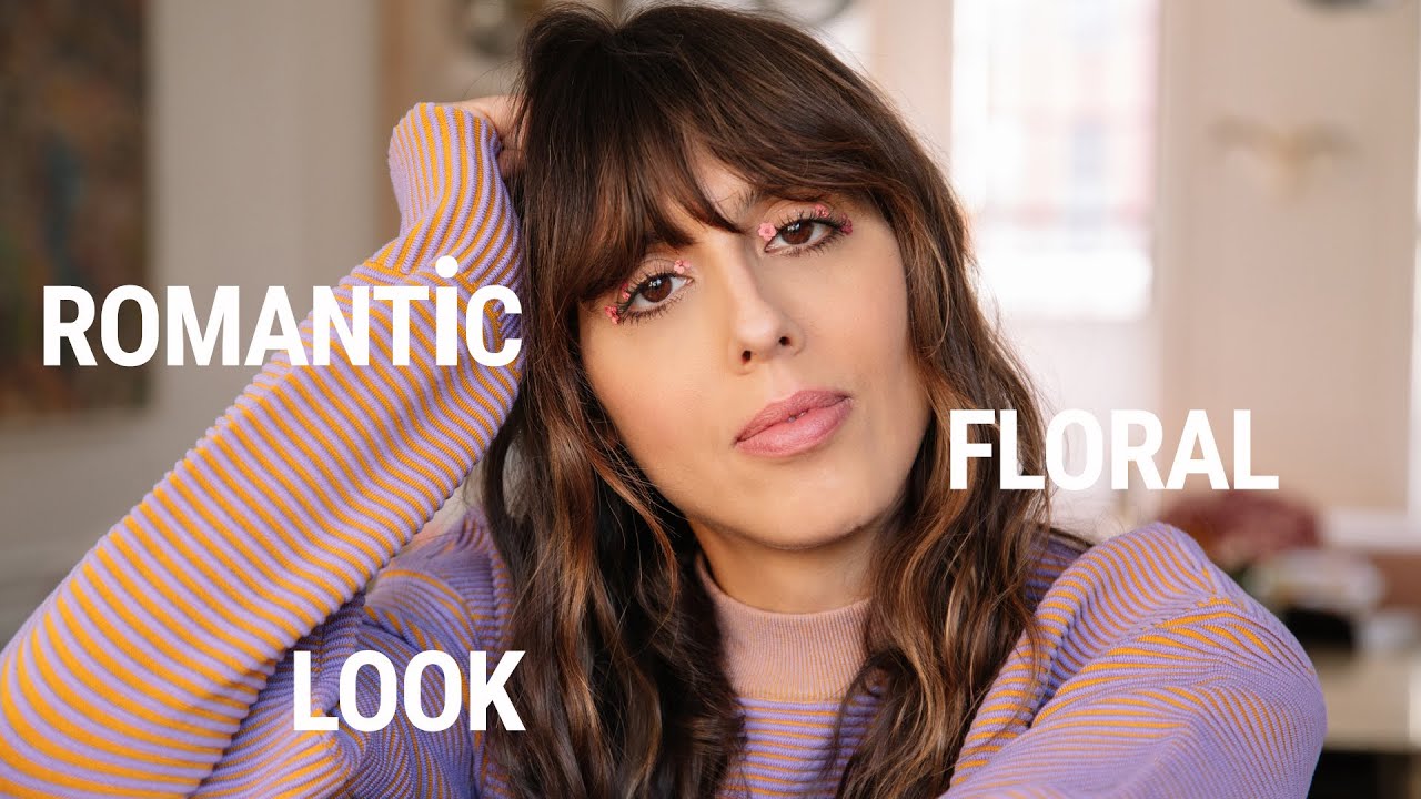 ROMANTIC FLORAL LOOK