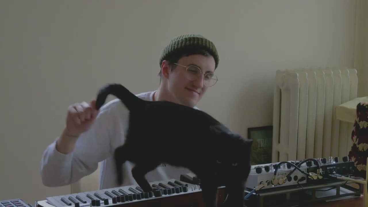 warm ambient music preformed live from my living room.