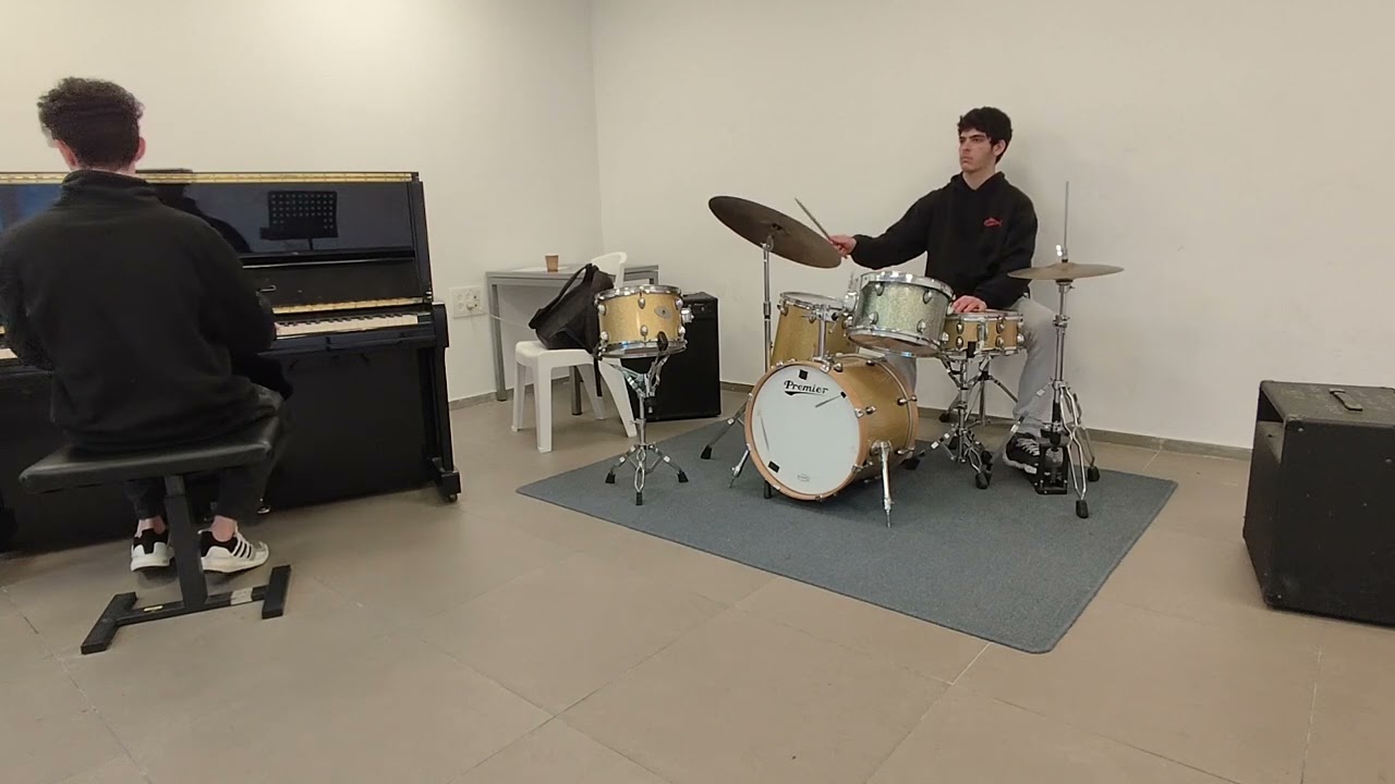 Rom Avitan - Yesterdays - Medium Tempo