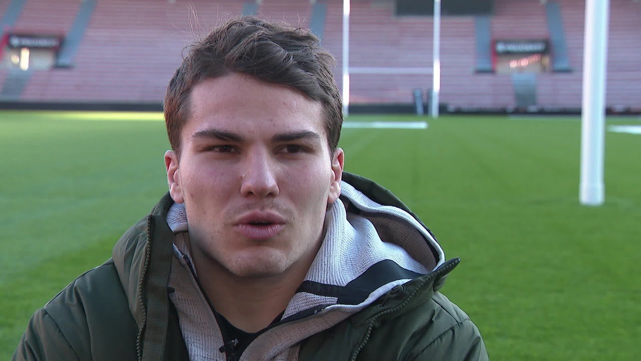 Rugby : Antoine Dupont, dans l'intimité du joueur du Stade toulousain
