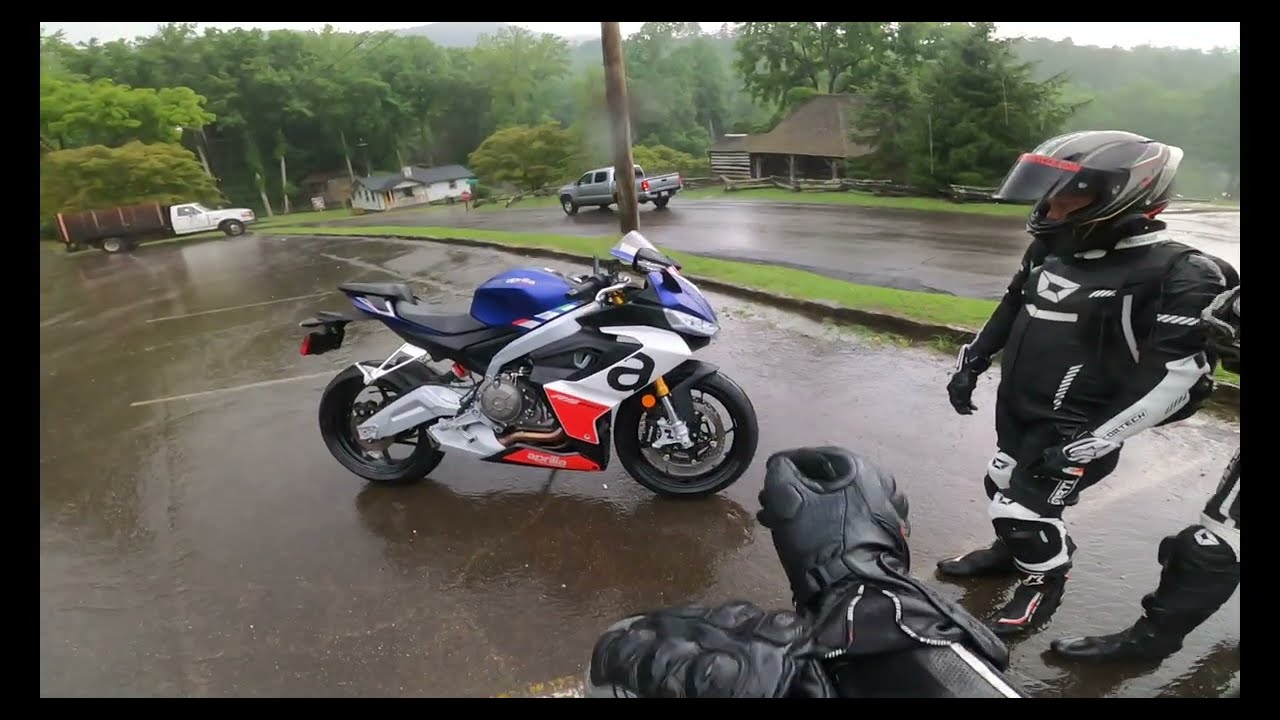 Riding RS 660 Extrema & Tribute Editions At Tail Of The Dragon: Rain Or Shine