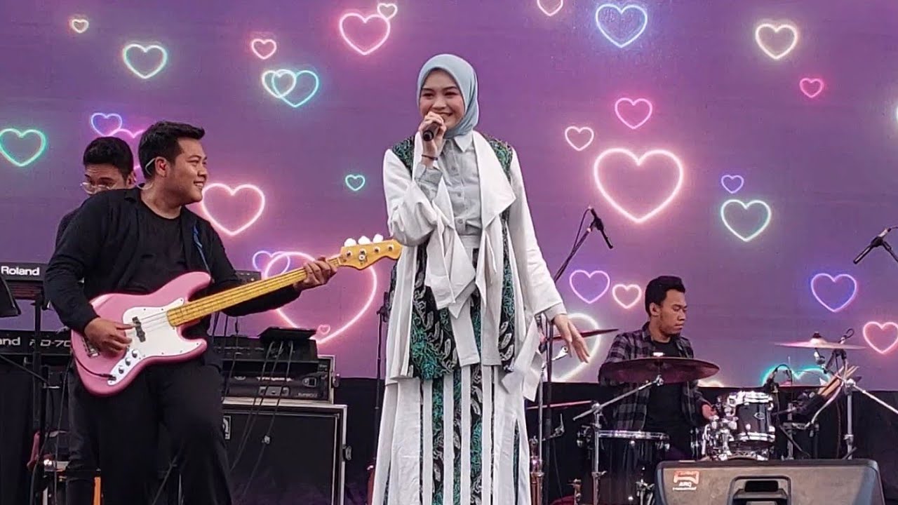 SALMA SALSABIL live at Kiara Artha Park Bandung 6 agustus 2023