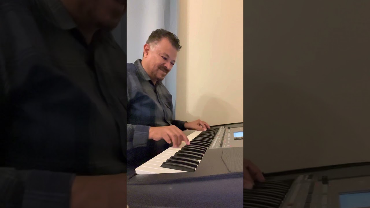 موعود .. عبد الحليم حافظ .. كيبورد طارق بغدادى