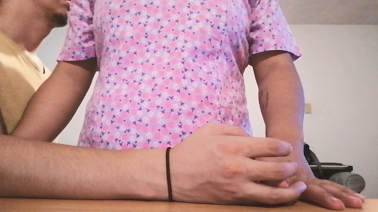 Prueba de inestabilidad lateromedial del codo