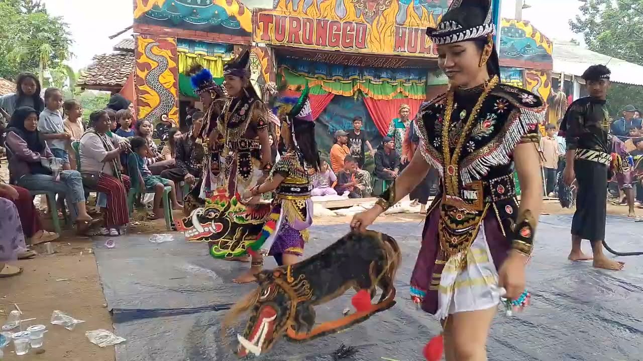 Samboyoan Turonggo Wulung di sumber agung gunung sugih baru 