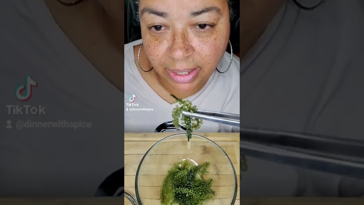 TRYING SEA GRAPES FOR THE FIRST TIME