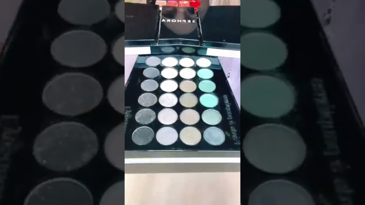 Como fazer unhas cromadas com sombra metalizada. #cromado #metalic #trend #dellamano