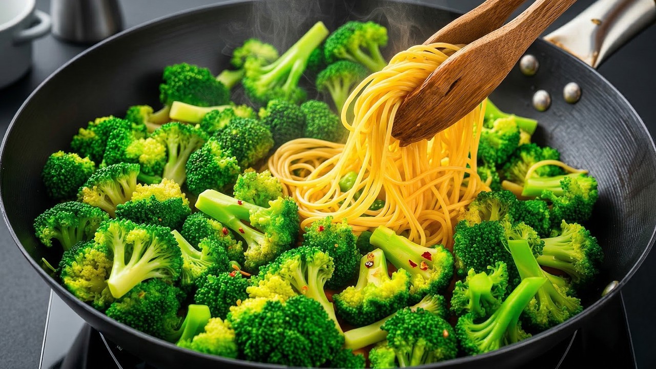 LECKERER ALS FLEISCH! NUR BROKKOLI UND NUDELN!