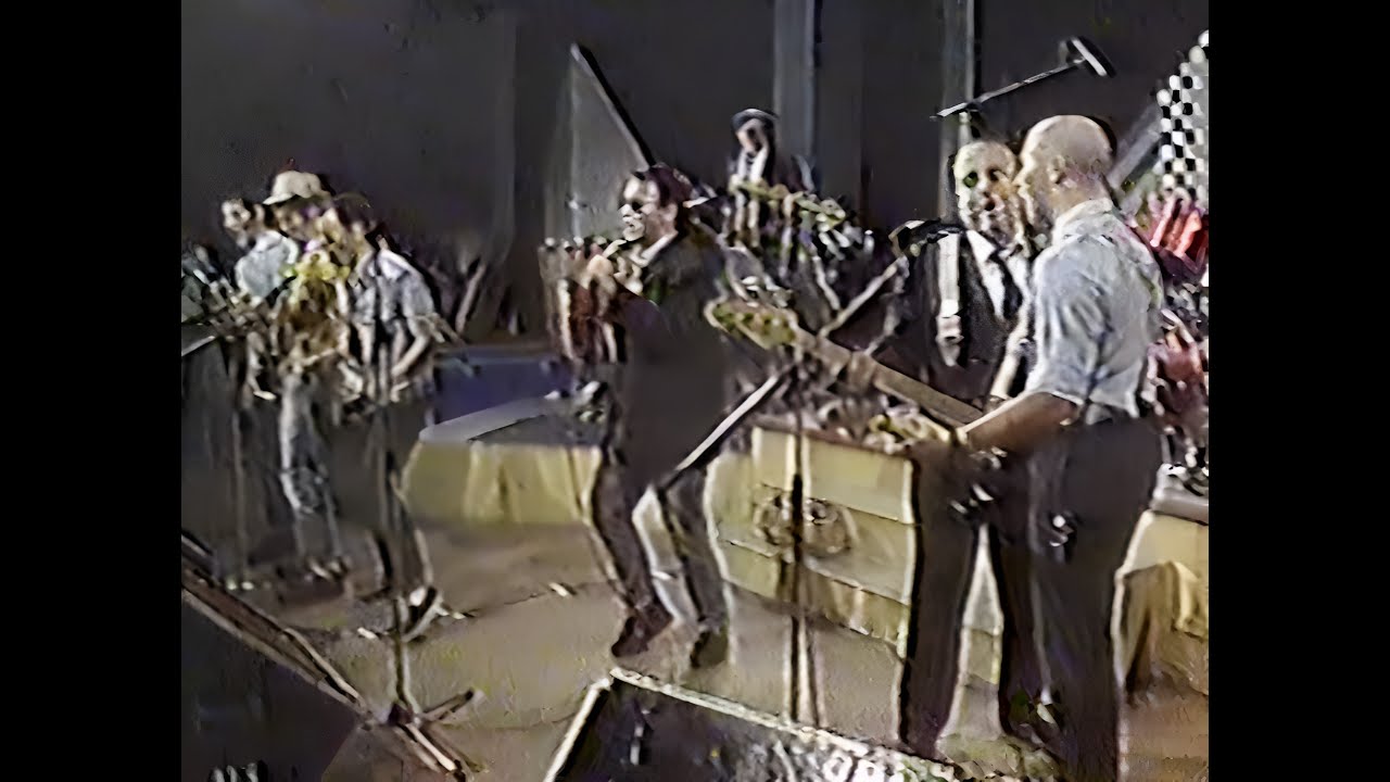 LOS FABULOSOS CADILLACS - Yo no me sentaría en tu mesa / Feliz domingo 1987