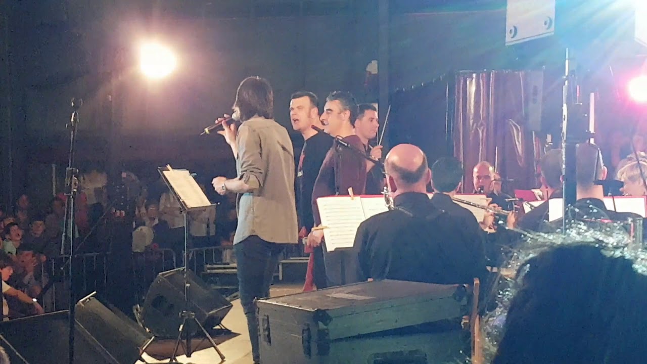 Lau teilatu(itoiz)sardui,gurrutxaga era Zabala Elgoibarko música bandarekin