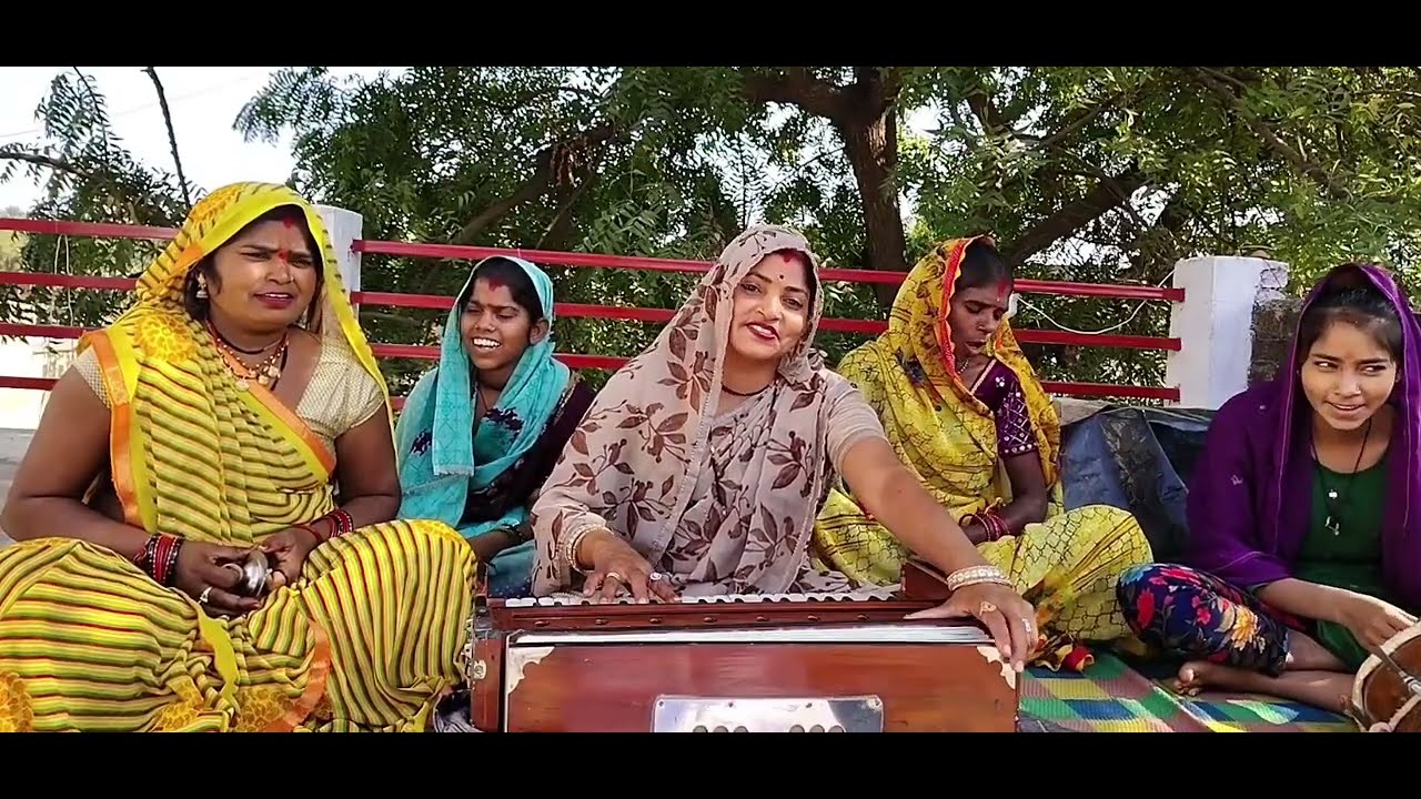 #हरी दियो #सहारौ #song बुंदेली चेतावनी भजन 🙏 सहुद्रा कुशवाहा