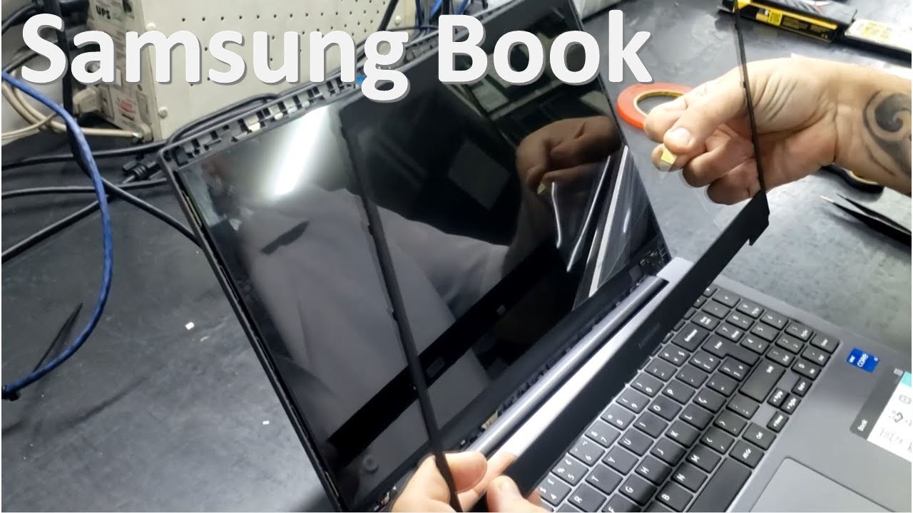Como trocar o display do notebook Samsung Book. Troca da tela passo a passo.