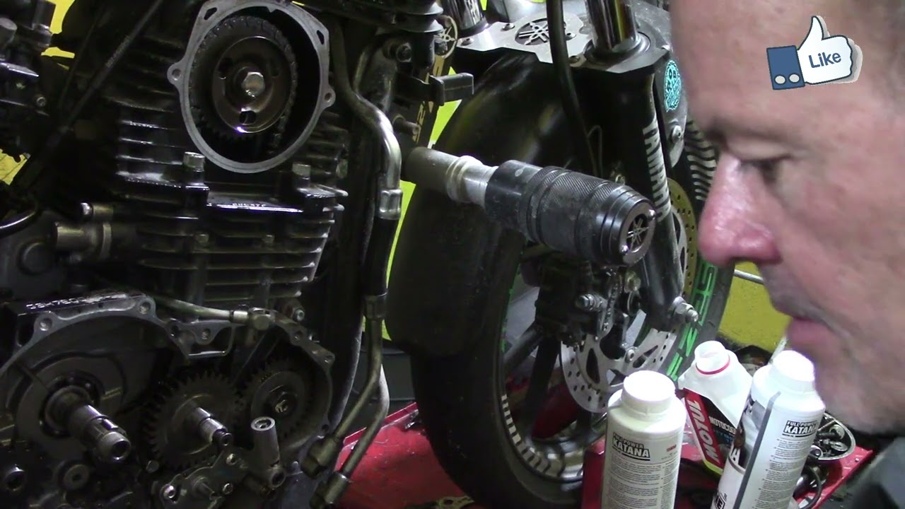 YAMAHA FZ25 cambi de cadenilla e instalación clcucth