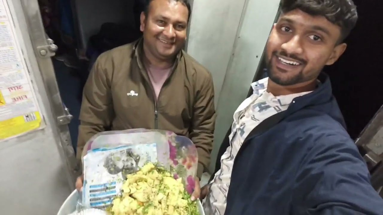 Surat se Satna ka train Safar dekho Kaisa raha #block #funny #train #trouble 