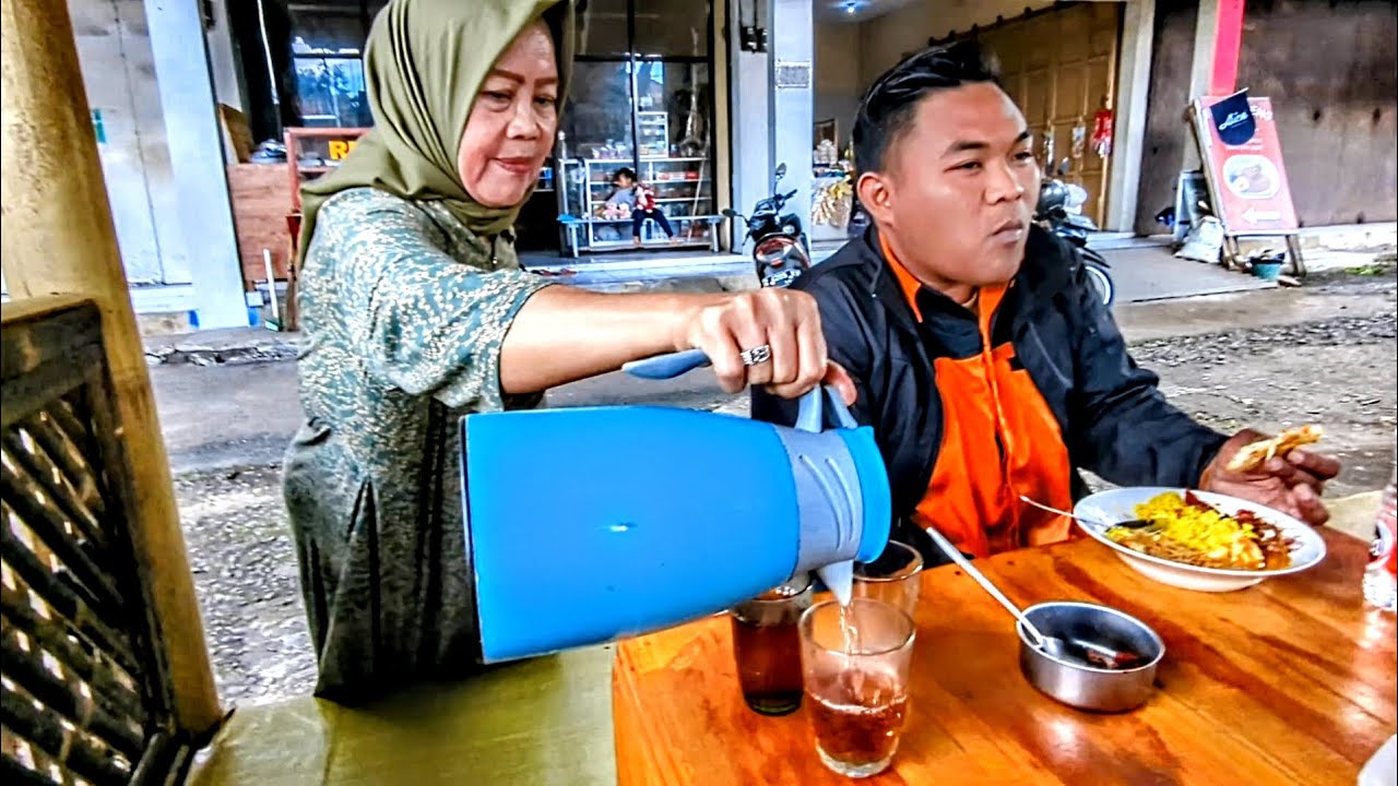 BELUM DAPAT PENUMPANG 1 PUN, KITA TRAKTIR SARAPAN CREW SUGENG RAHAYU 7015!