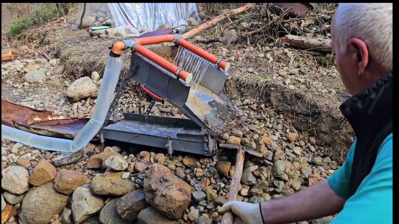GOLD Discovery, Incredible Gold Find İn Old Stream Bed
