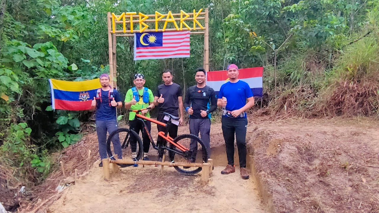 HIKING..riadah cuti hujung minggu..