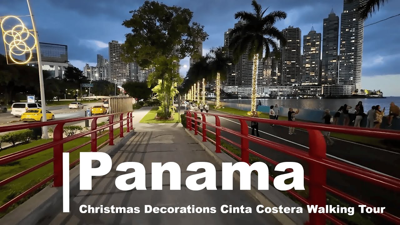 Christmas Decorations in Panama - Walking Tour Cinta Costera 2025