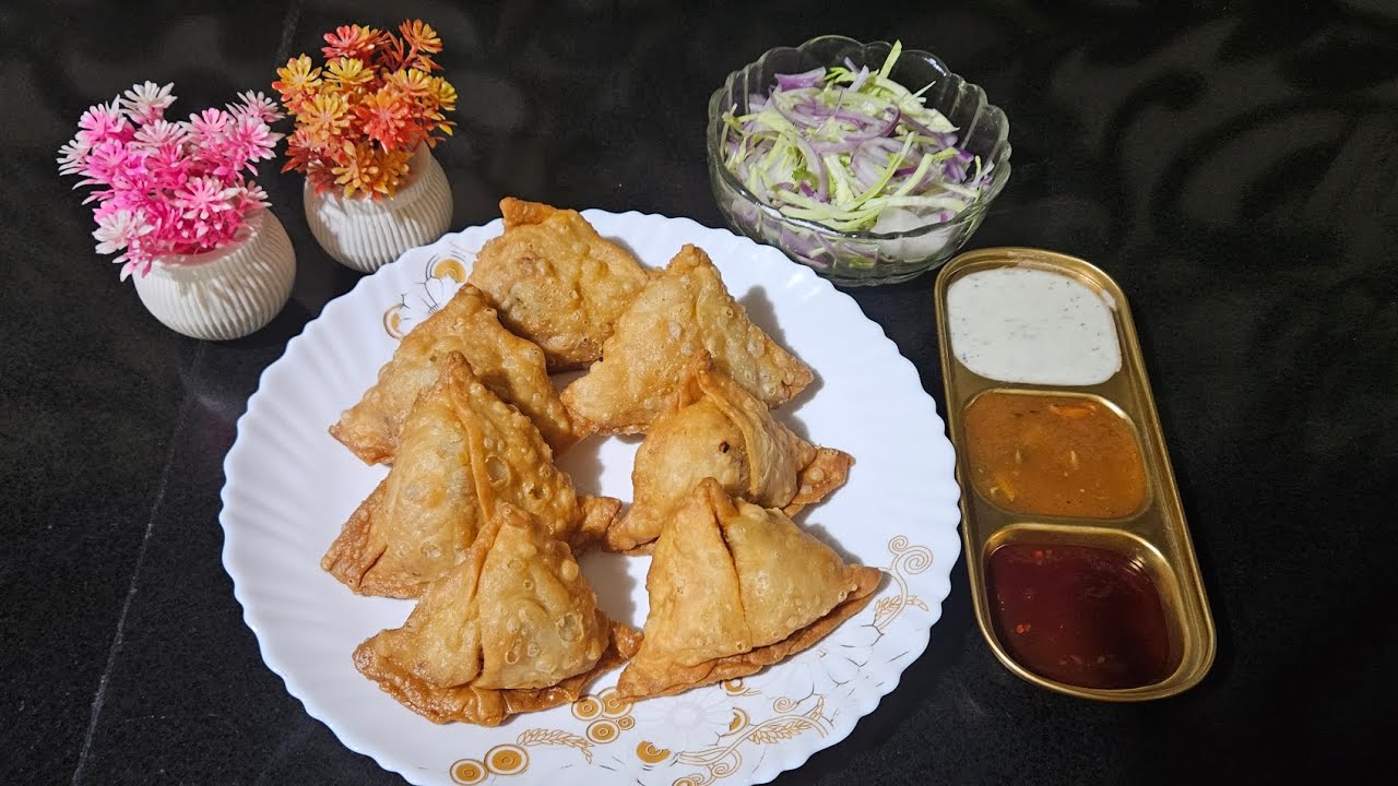 Ramzan Special Chinese samosa recipe step by step l Street style Chinese samosa at home