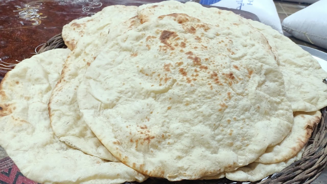 روتين يوم الخبيز هنعمل عيش وربنا يستر 😉😉
