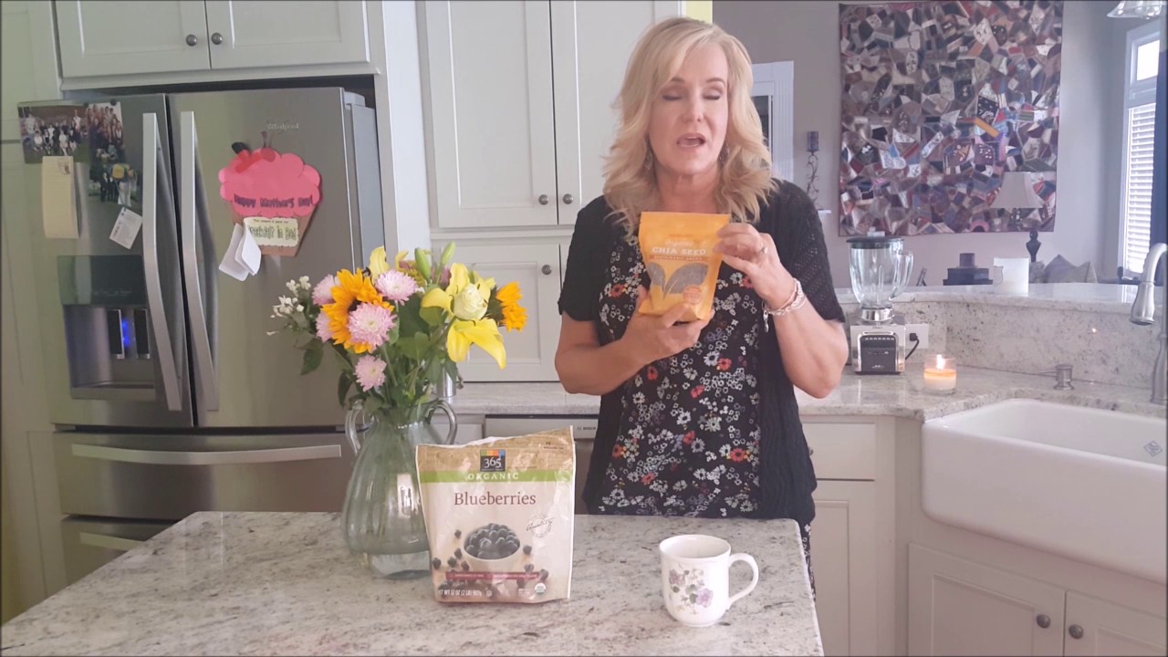 IN LINDY'S KITCHEN! What Do I Eat for Breakfast Most of the Time