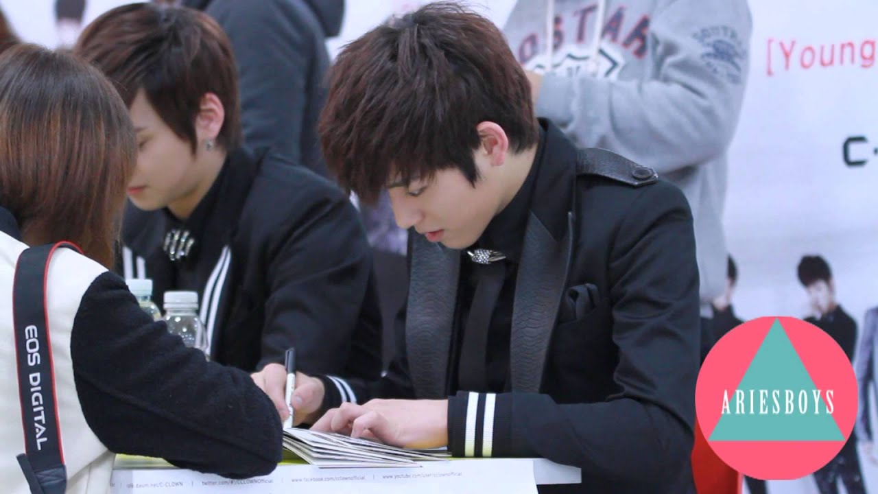 [FANCAM]121229 C-CLOWN Kangjun Daejeon Fansign