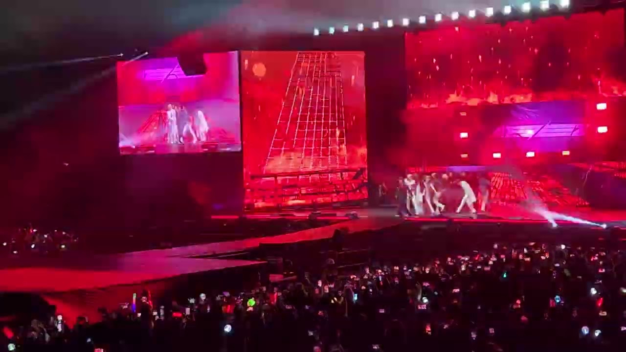 030923. ATEEZ, Bogota, Colombia. Wonderland.