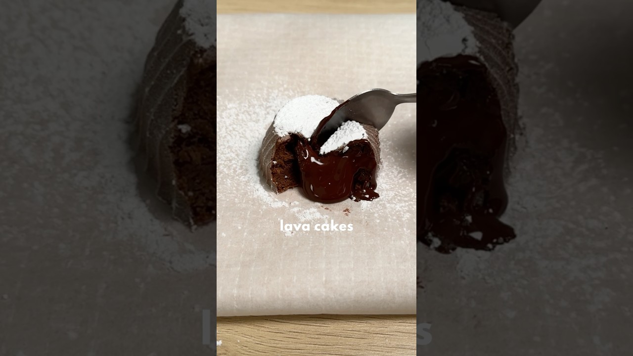 QUICK CHOCOLATE LAVA CAKE 🍫 
