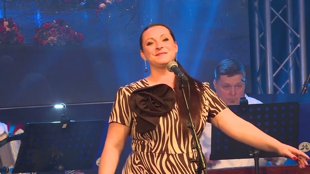 Sanja Divljaković - A ja taká čárna