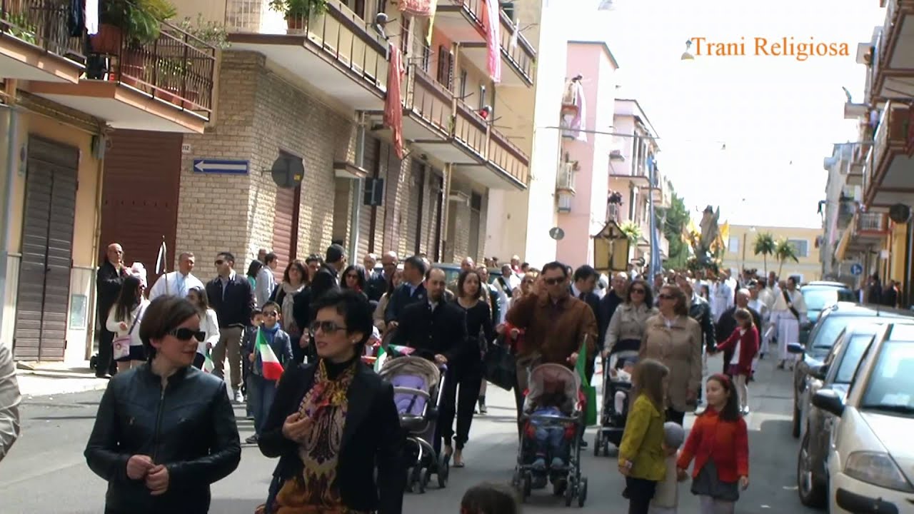 Settimana Santa Ruvo di Puglia - Processione del Cristo Risorto
