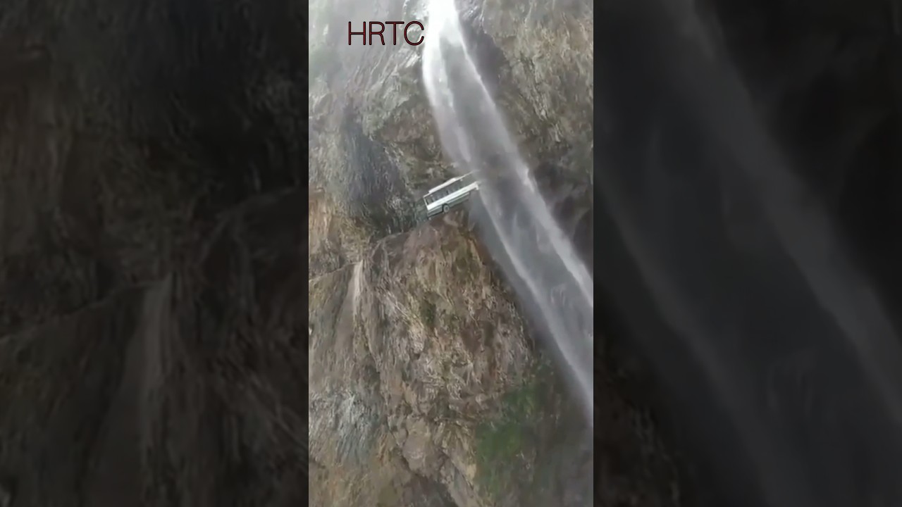 HRTC😳Dangerous route #shorts #hrtc #danger #himachalflood #manaliflood #heavyrainfall #flood #short