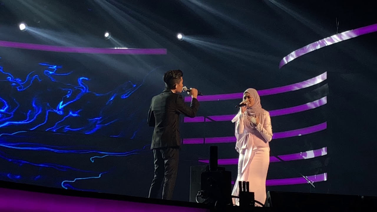 BIG STAGE Tajul feat Wani Hasrita ( minggu ke 3 )