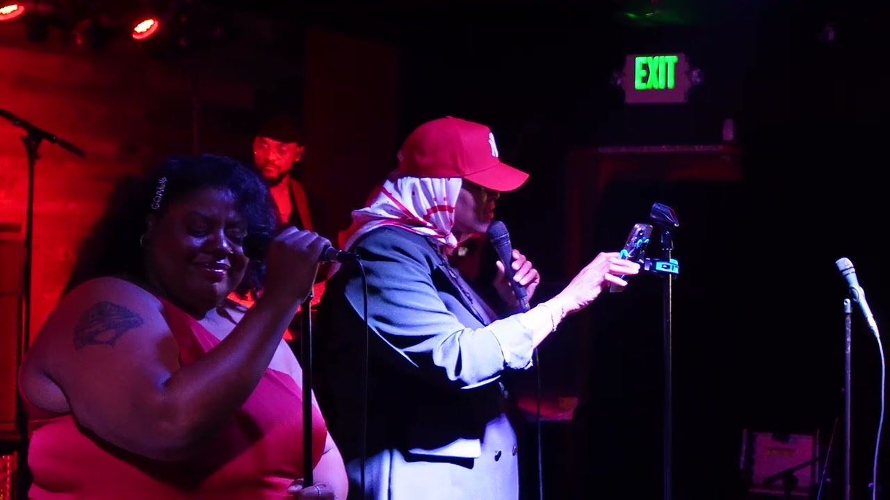Broken Keys Performed by: Robia and Neecie