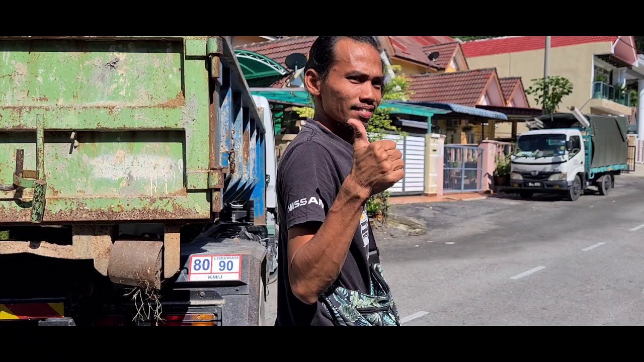 PASIR HALUS Malaysia Roro Bin Lori [Mitsubishi Fuso] Workhorse