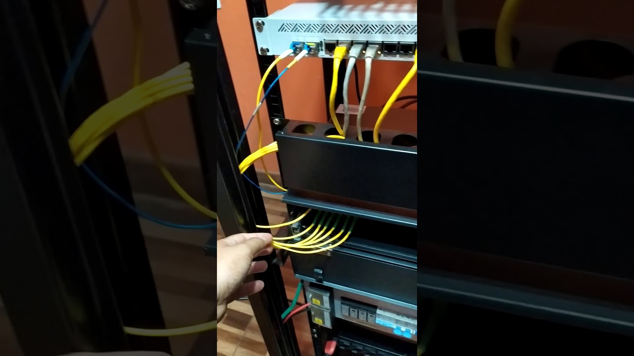 Rack de Provedor de pequeno porte.