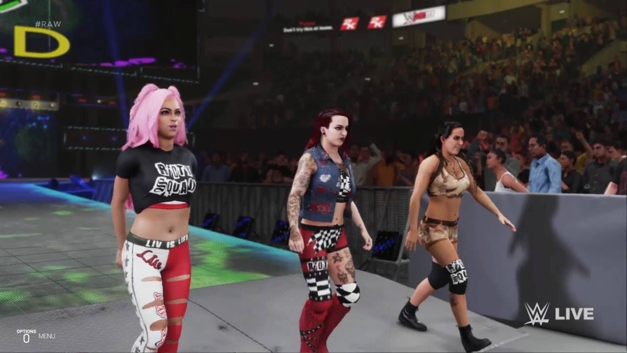 WWE 2K19 - The Boss N’ Hug Connection and Brooke Tessmacher VS The Riott Squad