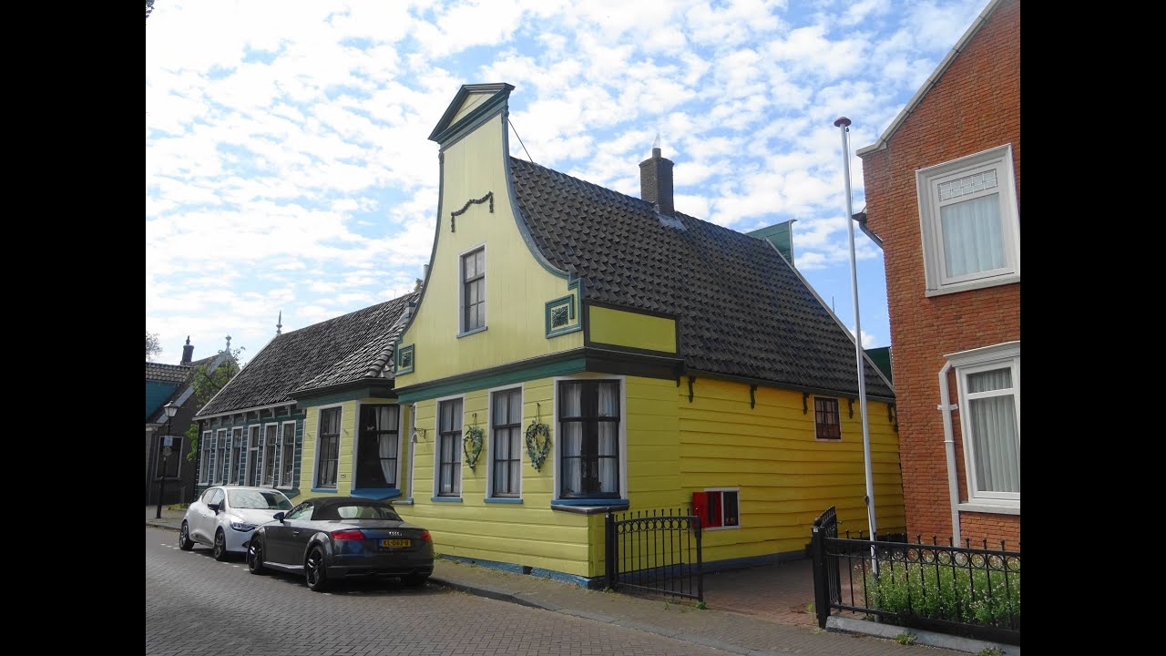 Westzaan in beeld deel 2 met o.a. houten huizen, 't Reghthuys, Grote Kerk en molen De Prinsenhof