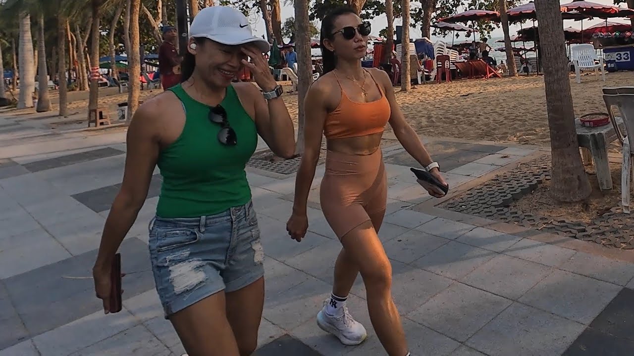 Pattaya. Jamtien beach road, soi Jomtien March 20, 2024.