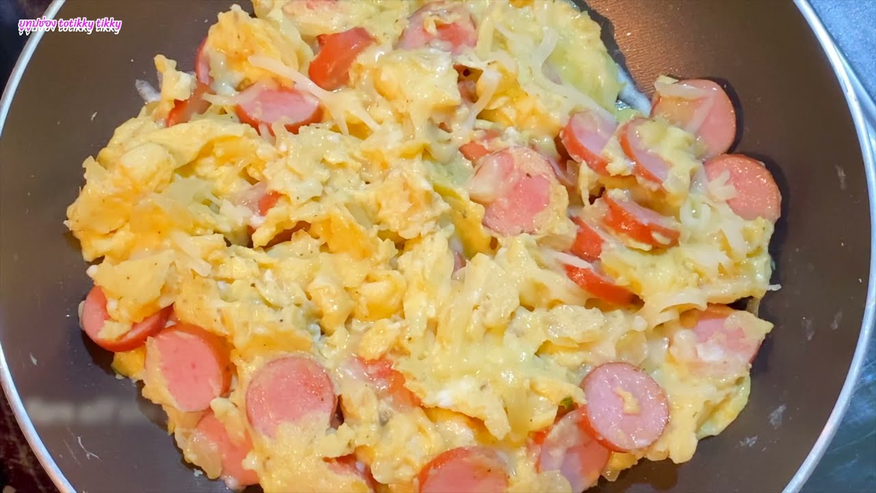 Scrambled eggs with sausage & onion recipe