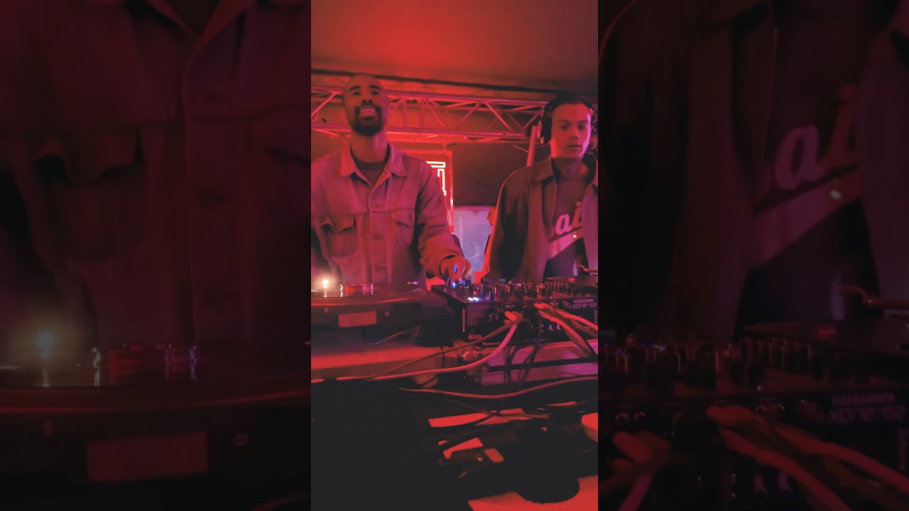 Track ID anyone? Vinyl B2B with Quest and Christian AB at You&Me UK #trackid #techno #djs