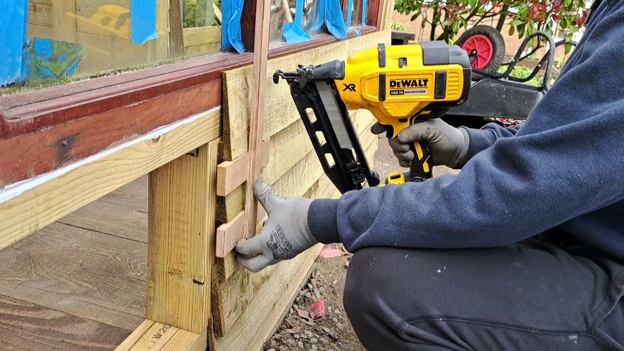 D.I.Y feather edge cladding board jig.